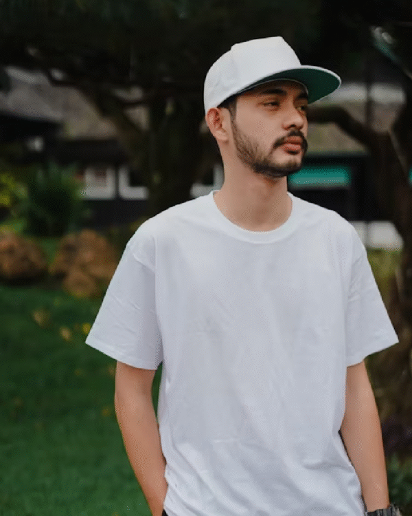 Oversized White T-shirt - Image 2